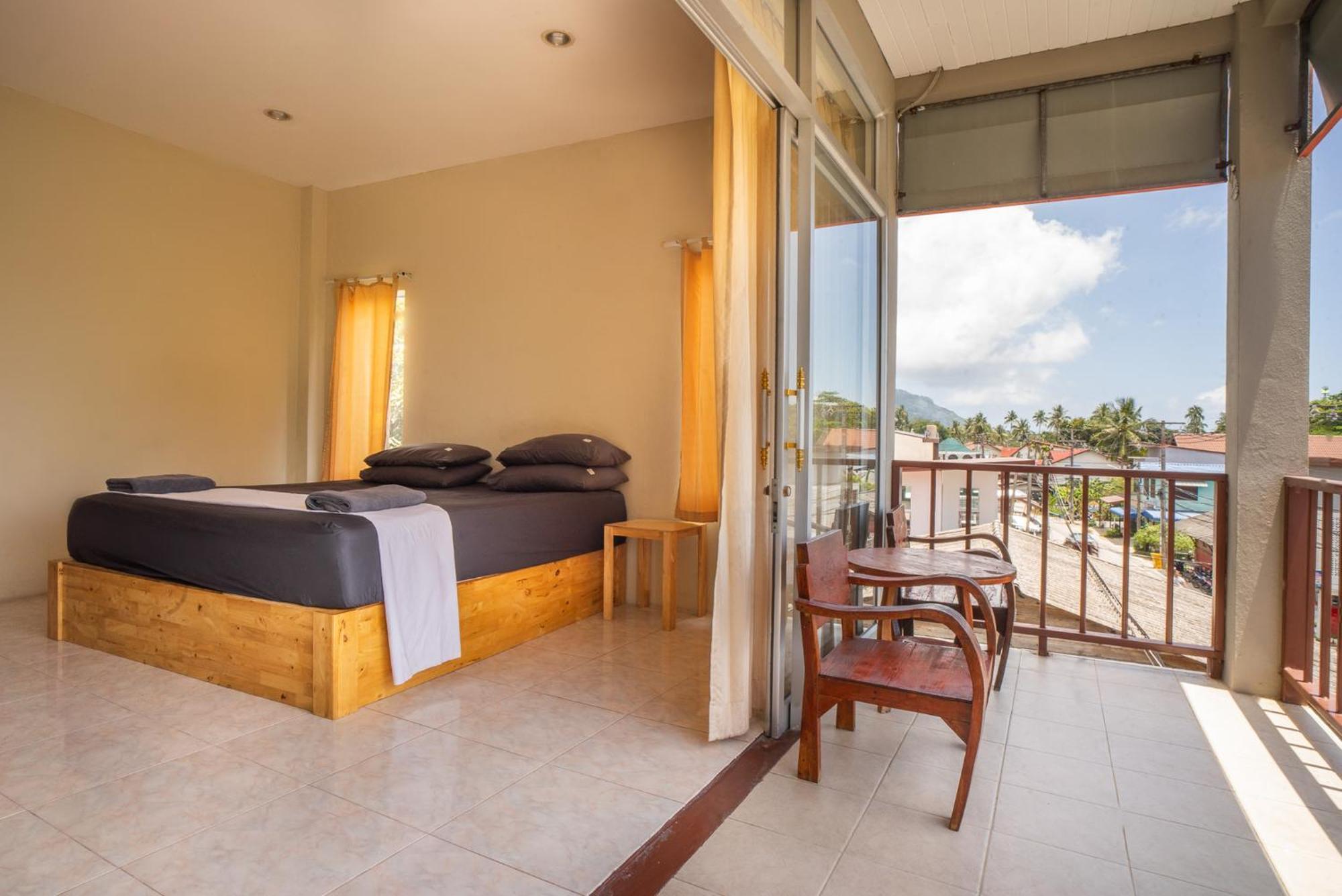 Echo Beach Hostel Baan Tai Bagian luar foto
