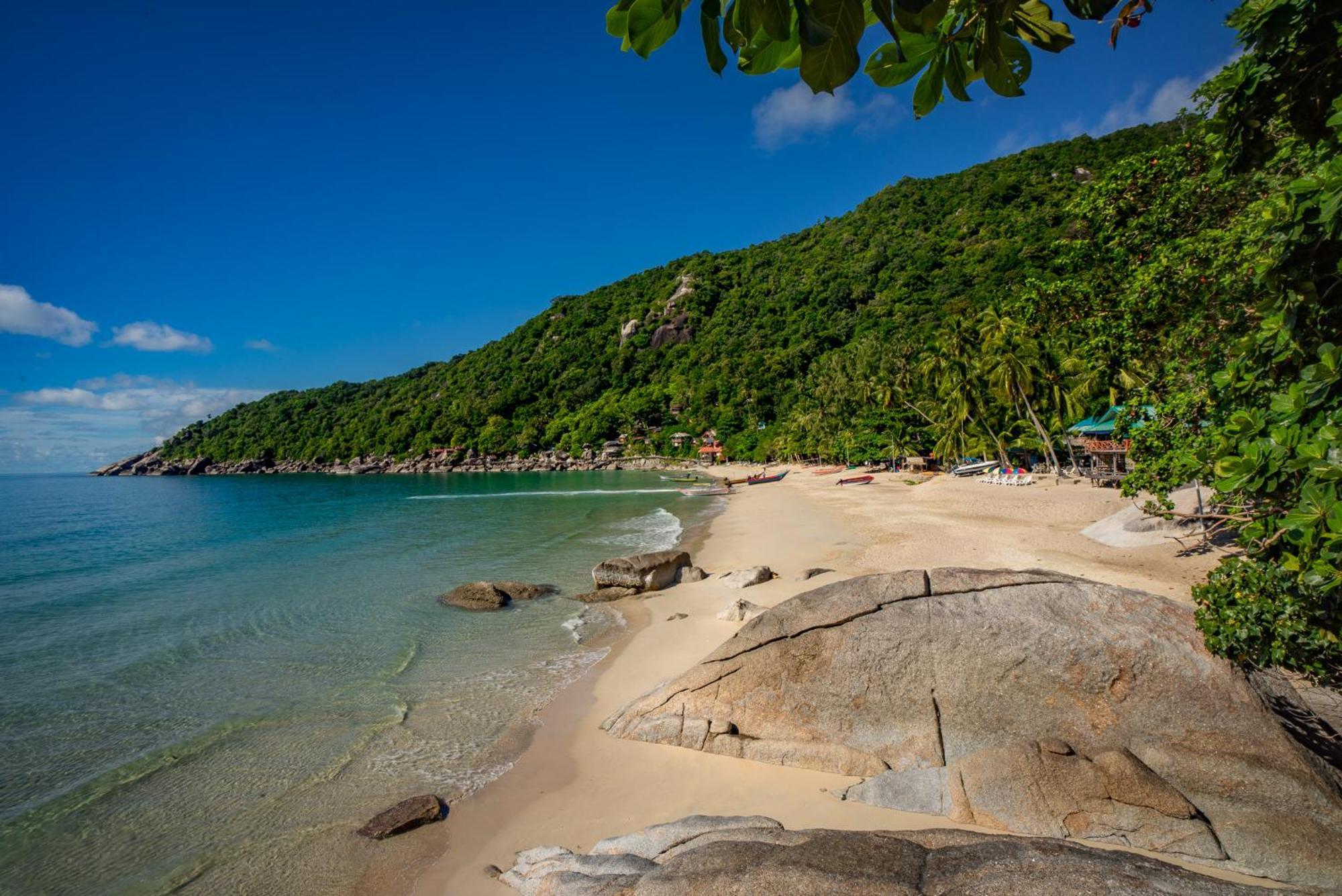 Echo Beach Hostel Baan Tai Bagian luar foto