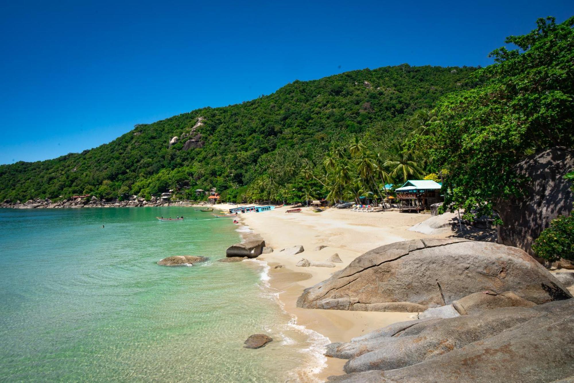 Echo Beach Hostel Baan Tai Bagian luar foto